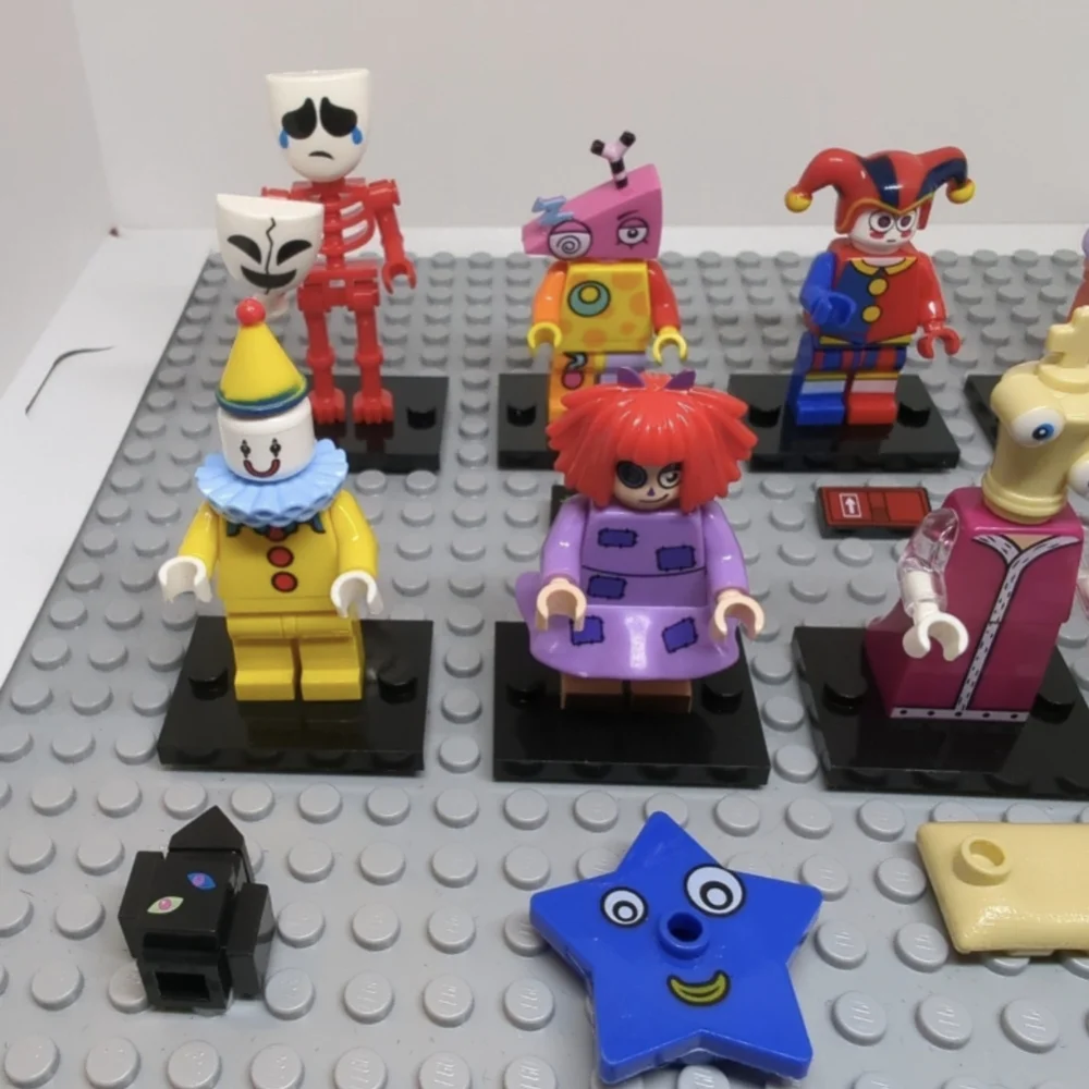 8 Minifigures- The Amazing Digital Circus Building Block Toy Set - Picture 2 of 3